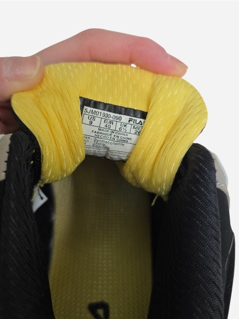 NWOT Fila Grand Tier Mid Hiking Trail Sneakers in Black, Gray & Yellow, Size 9 - Picture 10 of 11
